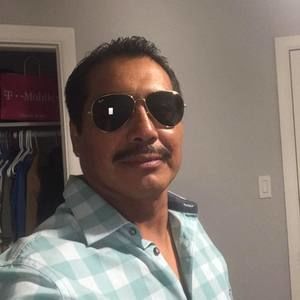 Meet your Posher, Aurelio